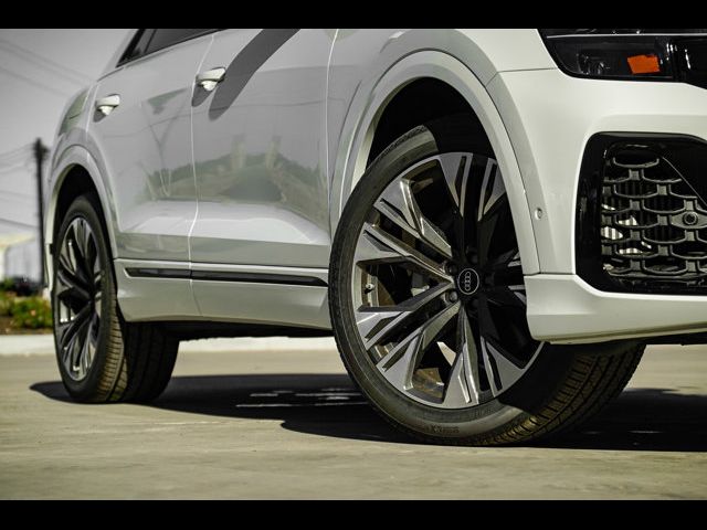 2024 Audi Q8 Premium Plus