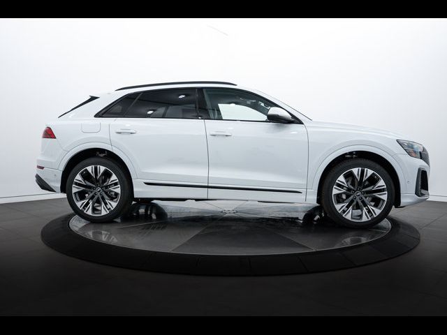 2024 Audi Q8 Premium Plus