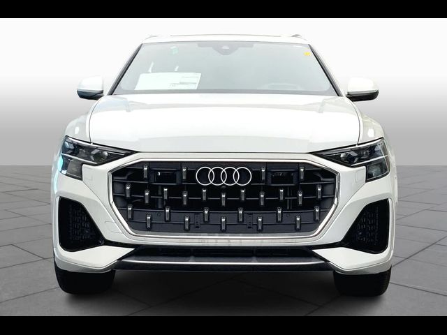 2024 Audi Q8 Prestige