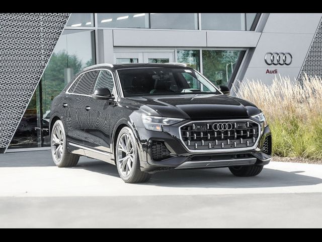 2024 Audi Q8 Prestige