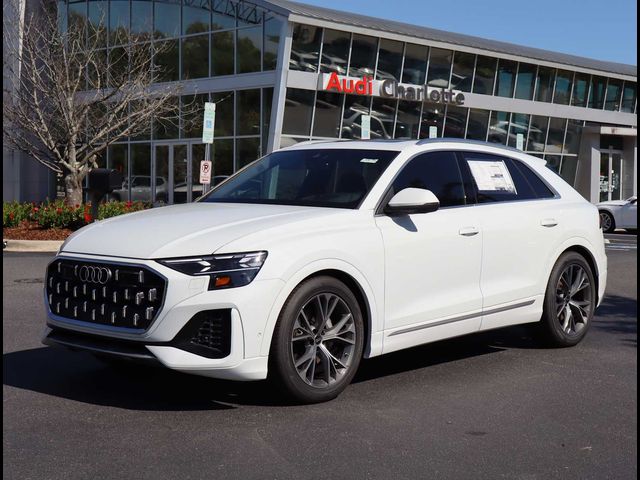 2024 Audi Q8 Prestige