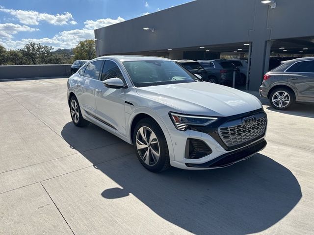 2024 Audi Q8 e-tron Sportback S line Prestige