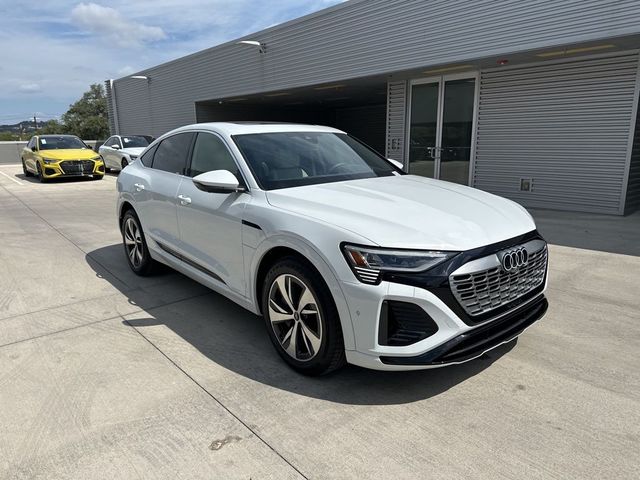 2024 Audi Q8 e-tron Sportback S line Prestige