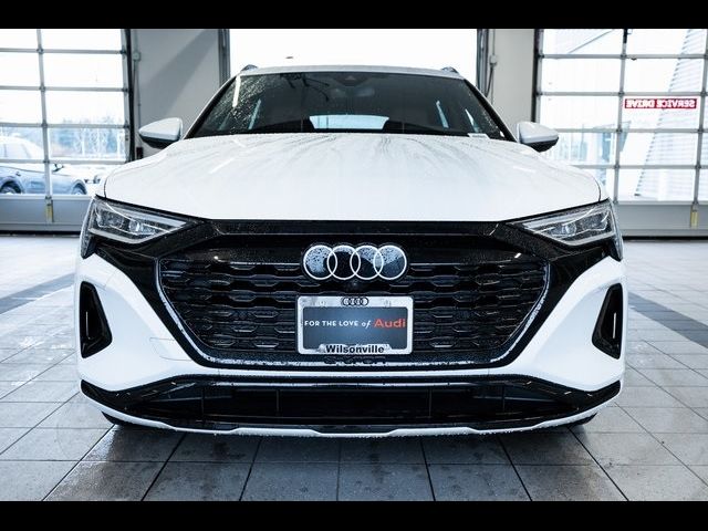 2024 Audi Q8 e-tron Premium