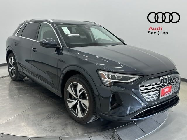 2024 Audi Q8 e-tron Premium Plus