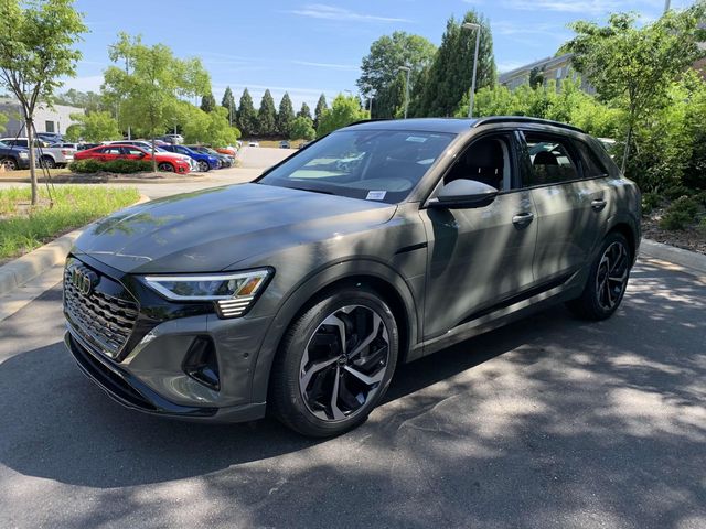 2024 Audi Q8 e-tron Premium Plus