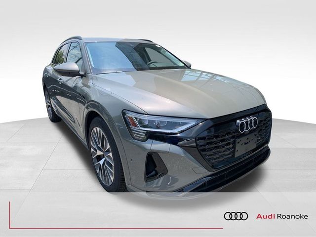 2024 Audi Q8 e-tron Premium Plus