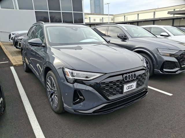 2024 Audi Q8 e-tron Premium Plus