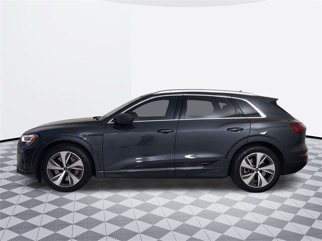 2024 Audi Q8 e-tron Premium Plus