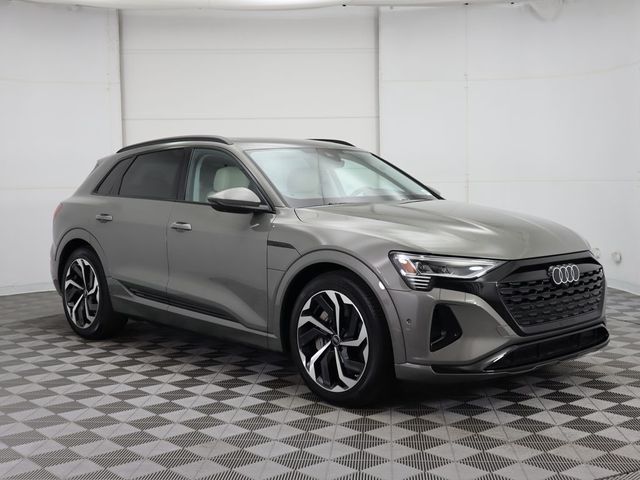 2024 Audi Q8 e-tron Prestige