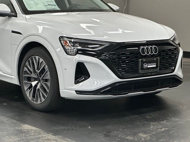 2024 Audi Q8 e-tron Prestige