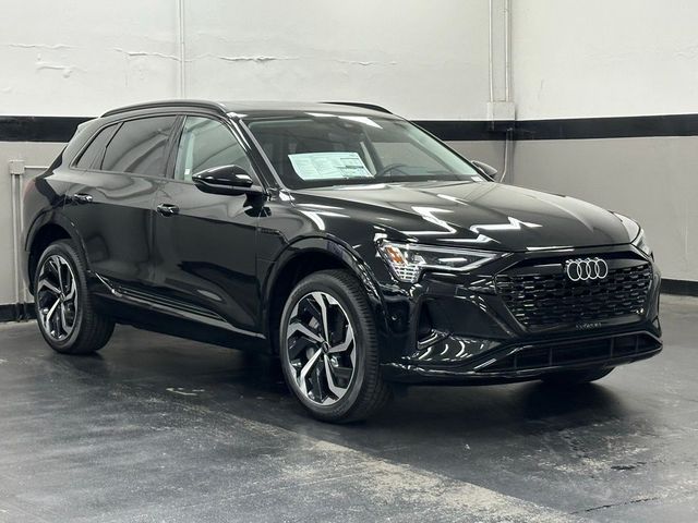 2024 Audi Q8 e-tron Prestige