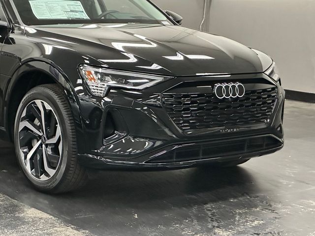 2024 Audi Q8 e-tron Prestige