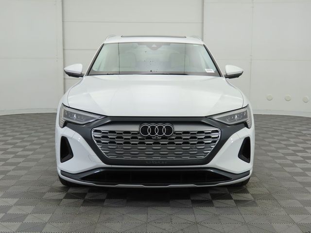 2024 Audi Q8 e-tron Prestige