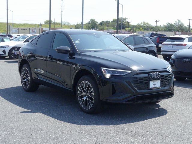 2024 Audi Q8 e-tron Sportback S line Prestige