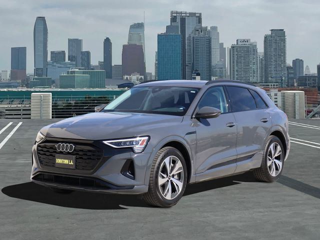 2024 Audi Q8 e-tron Premium