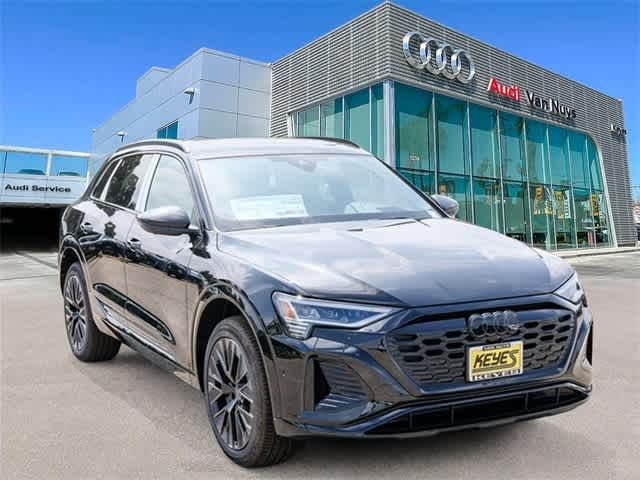 2024 Audi Q8 e-tron Prestige