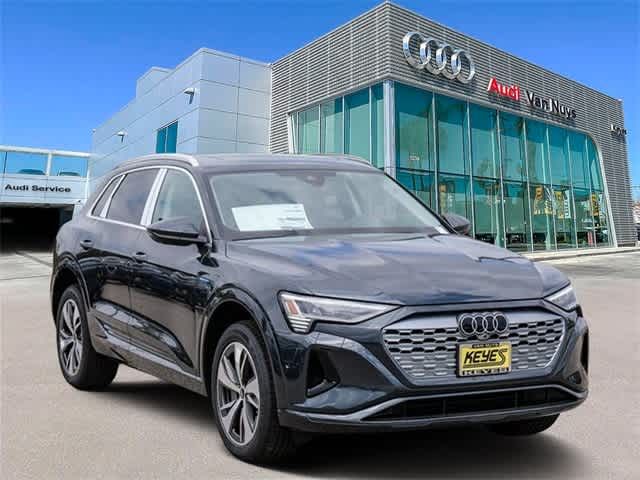 2024 Audi Q8 e-tron Prestige