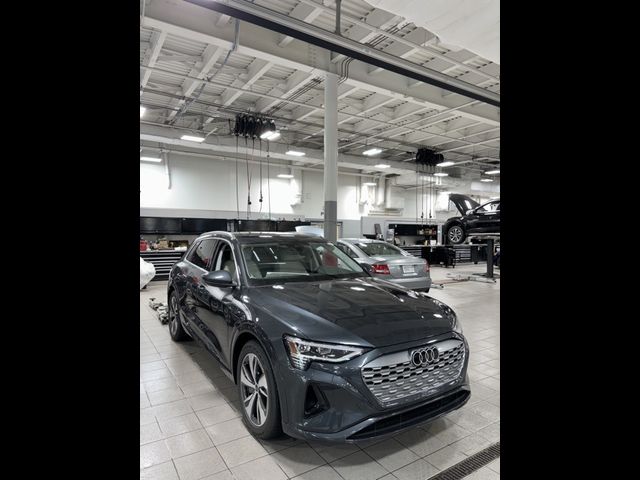 2024 Audi Q8 e-tron Premium