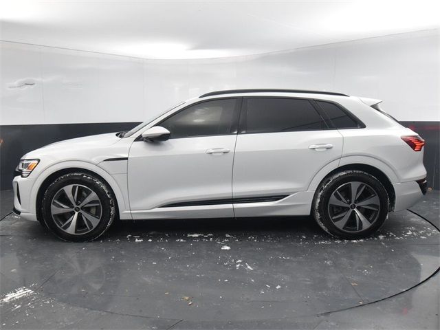 2024 Audi Q8 e-tron Premium