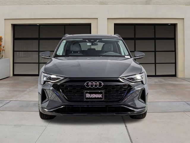 2024 Audi Q8 e-tron Premium