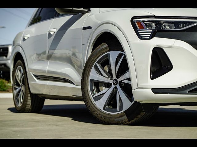 2024 Audi Q8 e-tron Premium