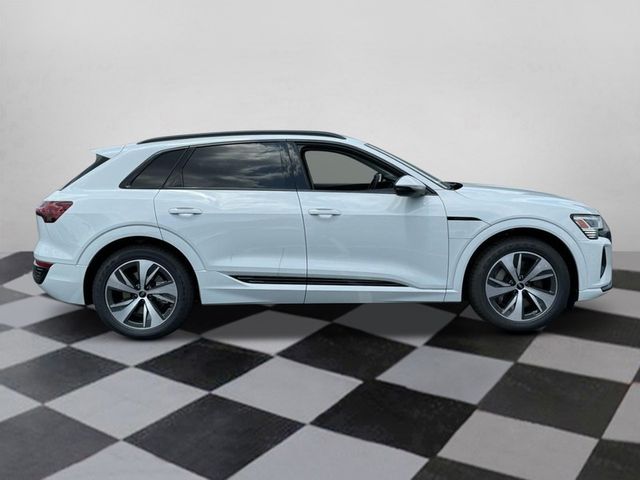 2024 Audi Q8 e-tron Premium