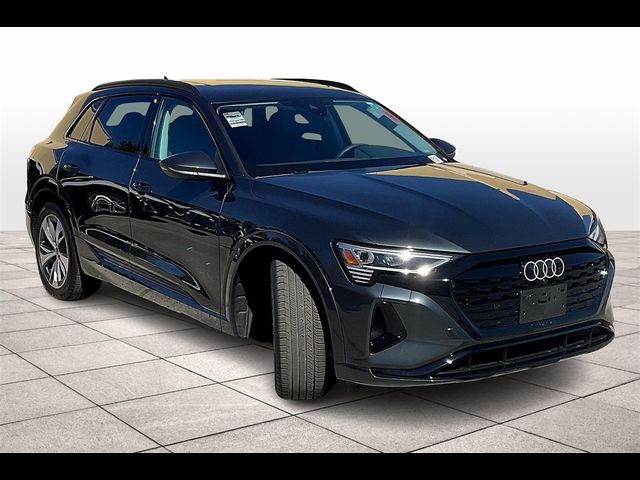 2024 Audi Q8 e-tron Premium