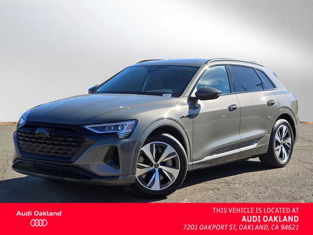 2024 Audi Q8 e-tron Premium