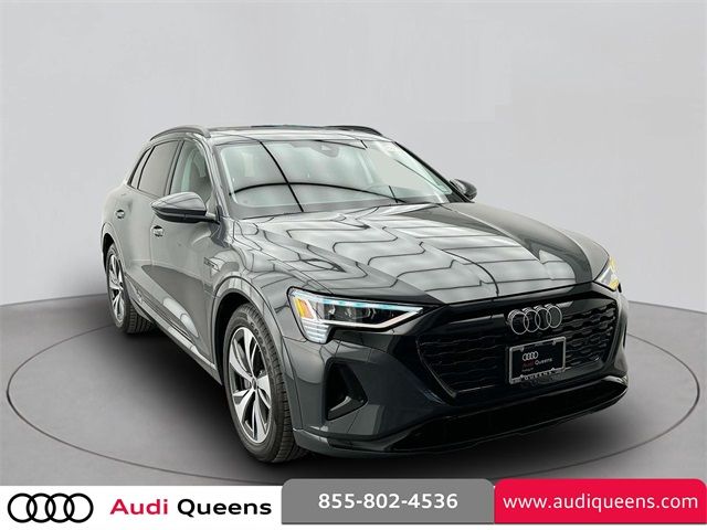 2024 Audi Q8 e-tron Premium