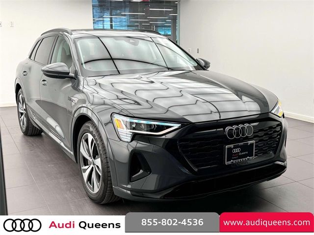 2024 Audi Q8 e-tron Premium