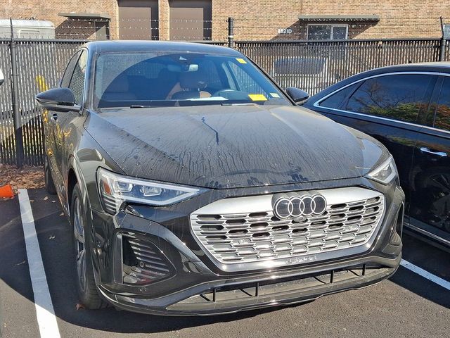 2024 Audi Q8 e-tron Sportback S line Premium Plus