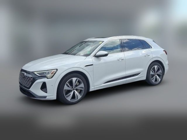 2024 Audi Q8 e-tron Premium Plus