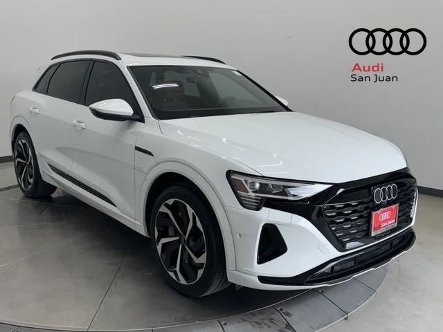 2024 Audi Q8 e-tron Premium Plus