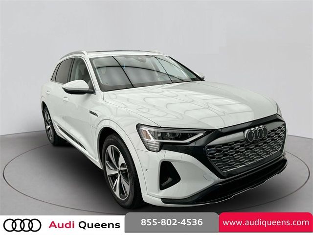 2024 Audi Q8 e-tron Premium Plus