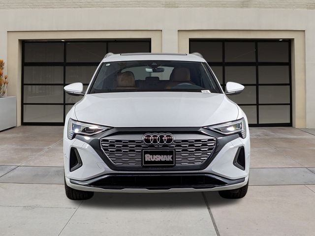 2024 Audi Q8 e-tron Premium Plus