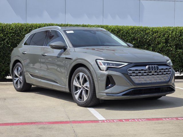 2024 Audi Q8 e-tron Premium Plus