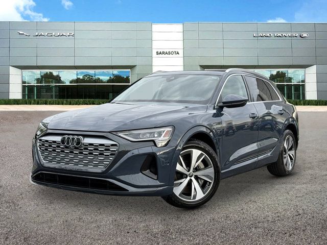 2024 Audi Q8 e-tron Premium Plus