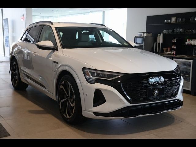 2024 Audi Q8 e-tron Premium Plus