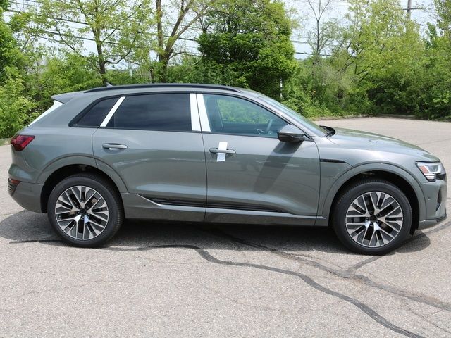 2024 Audi Q8 e-tron Premium Plus