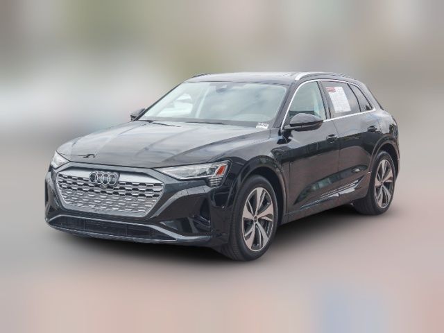 2024 Audi Q8 e-tron Premium Plus