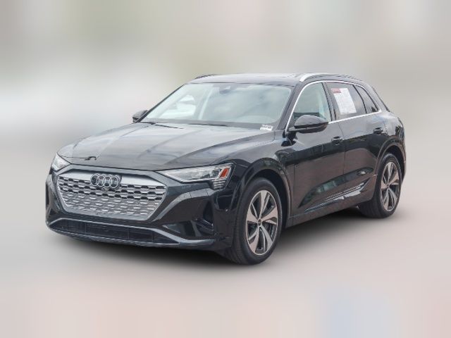 2024 Audi Q8 e-tron Premium Plus