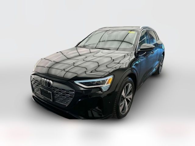 2024 Audi Q8 e-tron Premium Plus