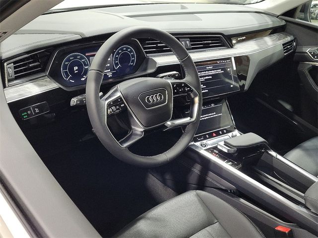 2024 Audi Q8 e-tron Premium Plus