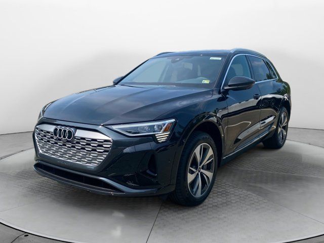 2024 Audi Q8 e-tron Premium Plus