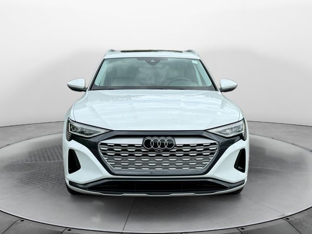 2024 Audi Q8 e-tron Premium Plus