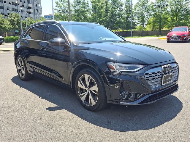 2024 Audi Q8 e-tron Premium Plus