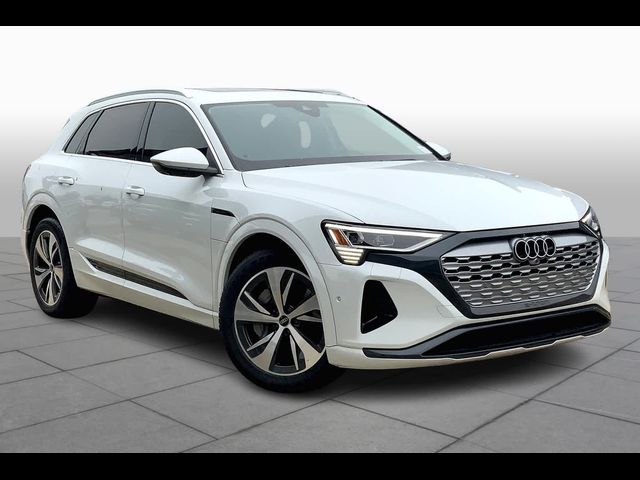 2024 Audi Q8 e-tron Premium Plus