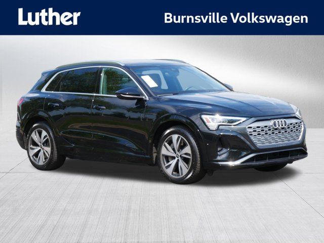 2024 Audi Q8 e-tron Premium Plus