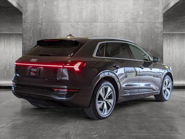 2024 Audi Q8 e-tron Premium Plus